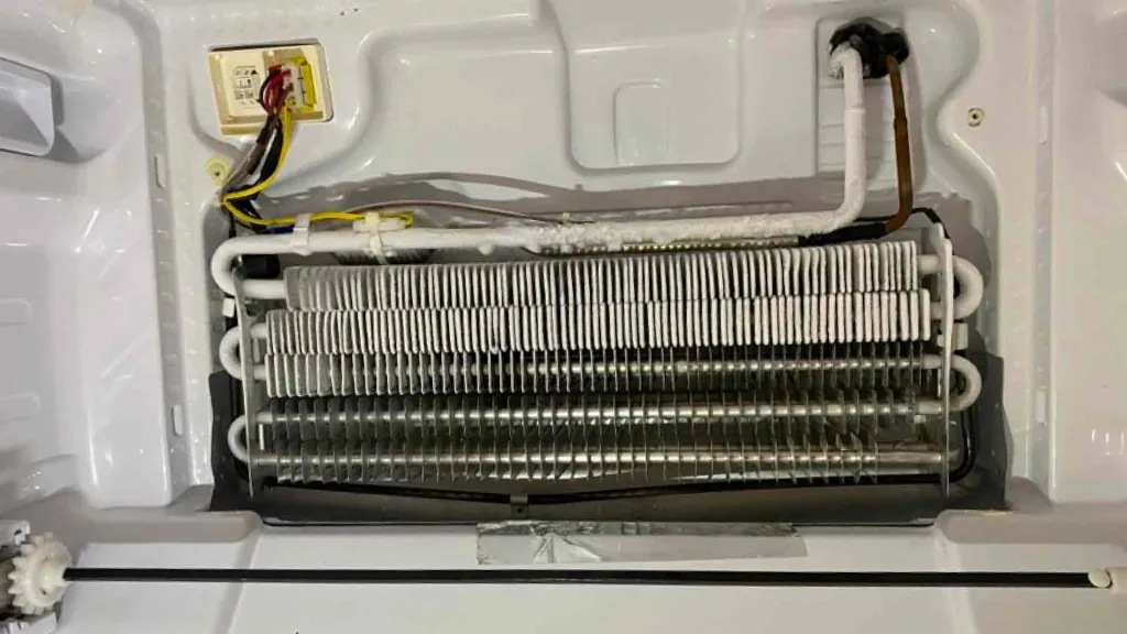 Restriction system in refrigerator