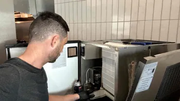 Ice Machine Is Not Turning On-article
