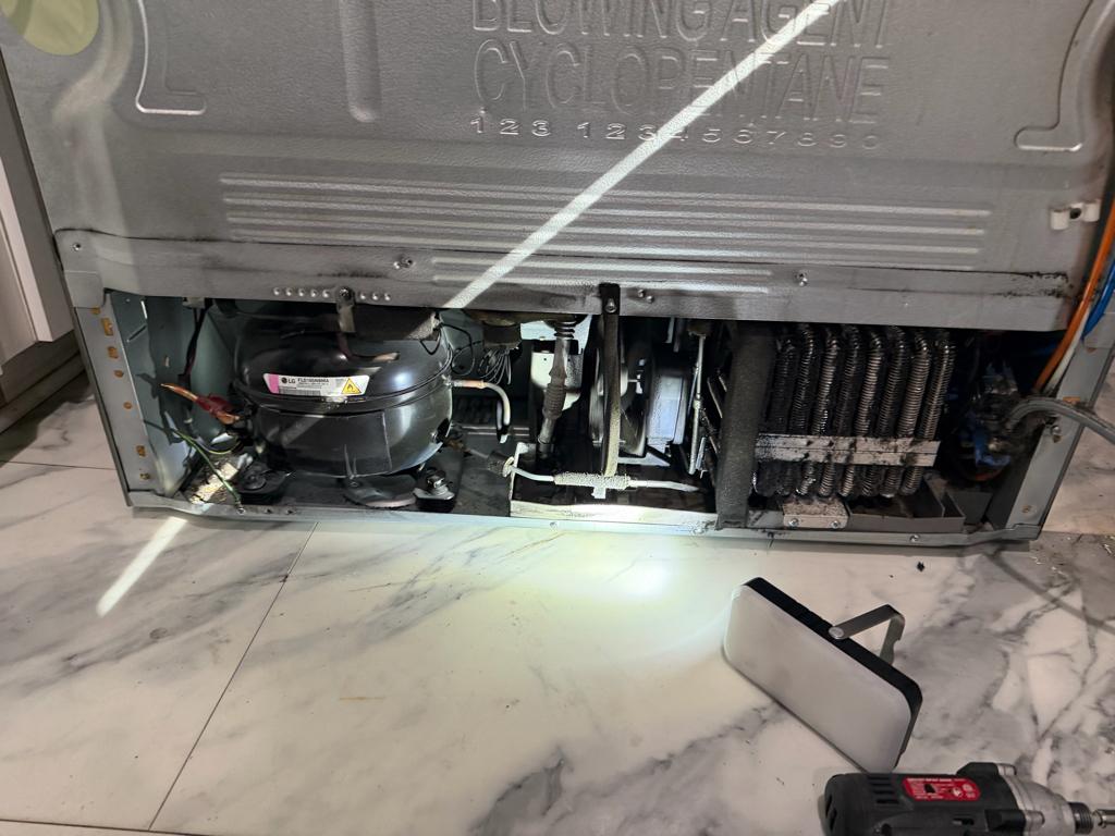 LG control board reflashed with updated firmware after compressor replacement